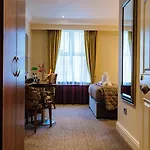 Hotell Grand 3*
