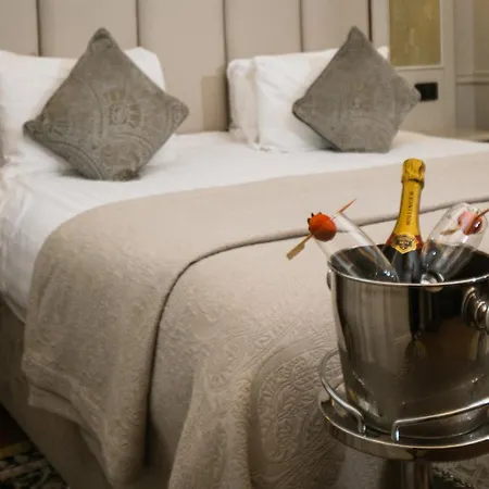 Hotel Grand 3*