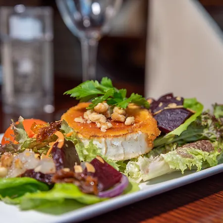 特拉利大酒店 酒店 特拉利