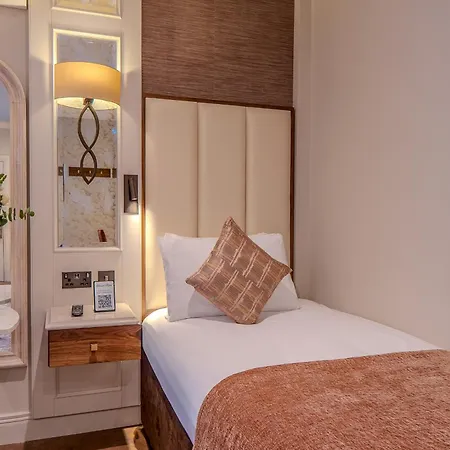 Hotel Grand 3*