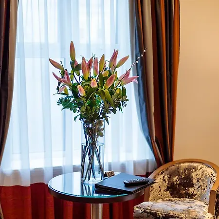Hotel Grand