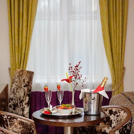 Hotel Grand