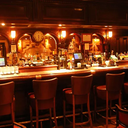 Grand Hotel
