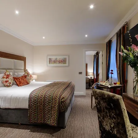 Grand Hotel